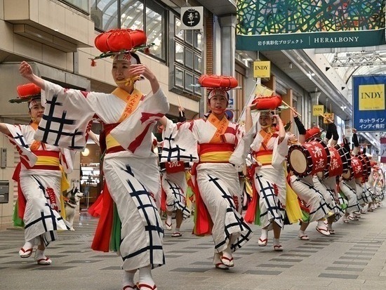 盛岡さんさ踊り清流（幅550×高さ413）
